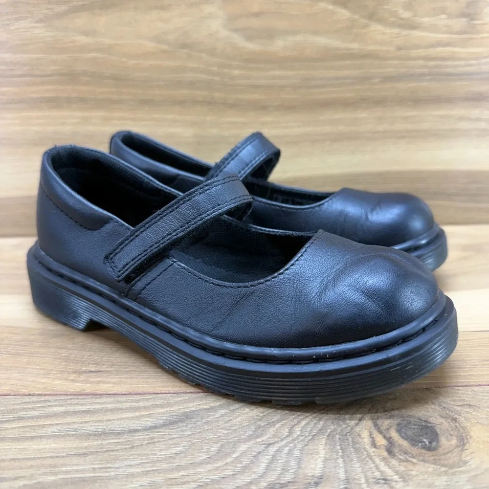 Dr. Martens us kids
